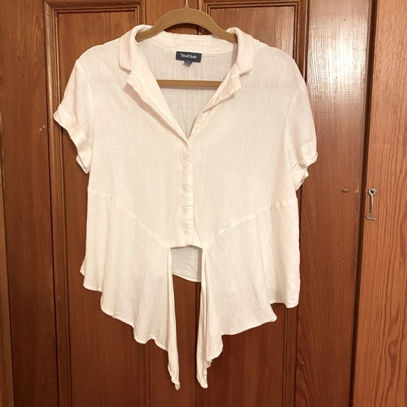 Wisely Tied Button-up in White - Picture 4 of 7